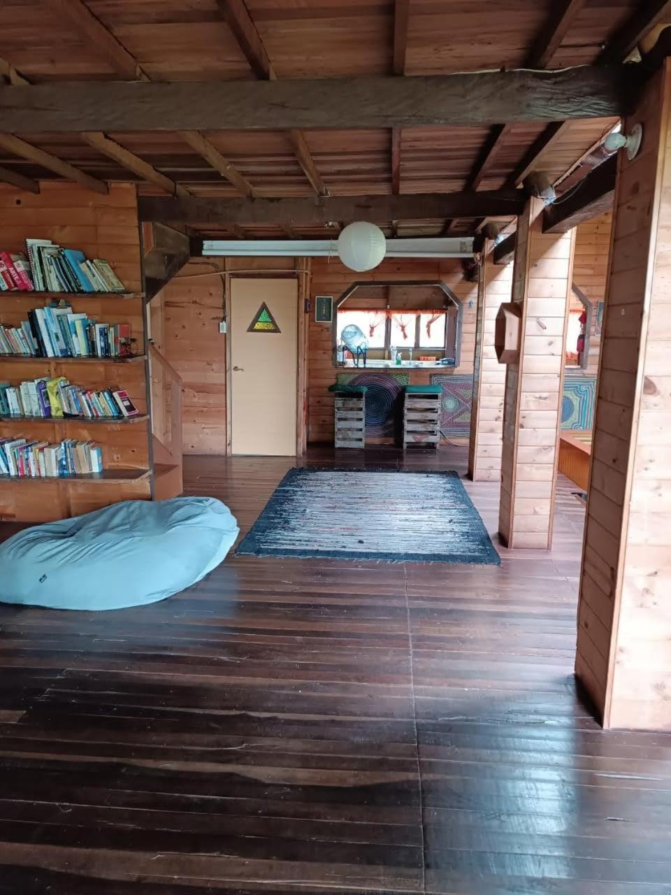Amarelo Chalé *